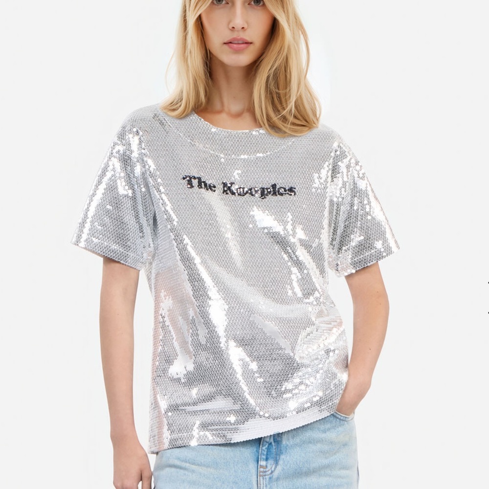 *NEW* THE KOOPLES SILVER SEQUINED TEE LARGE - Picture 1 of 9